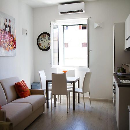 Murphy Holiday Home - Residenza XX Settembre La Maddalena  Bagian luar foto